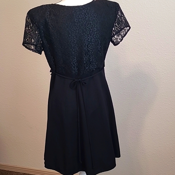 Sweet Black Lace Dress 9 - Picture 3 of 6